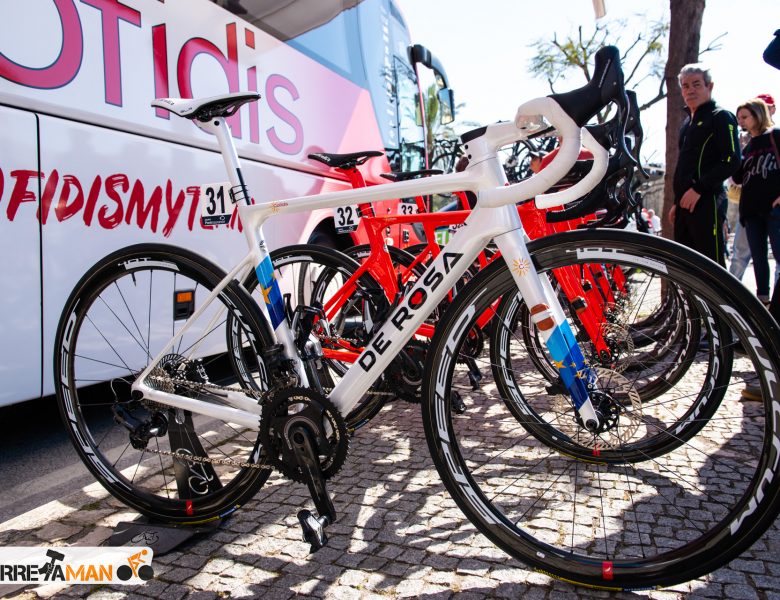 Volta ao Algarve em imagens – A beleza do ciclismo
