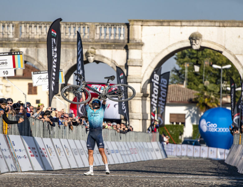 Equipas do World Tour participaram no  Serenissima Gravel