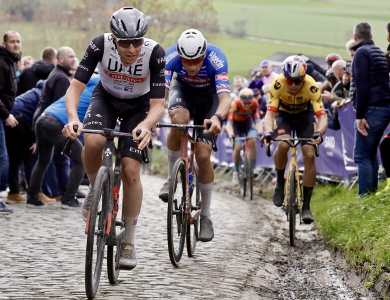 E3 Saxo Classic- O reencontro de Van Aert e Van der Poel