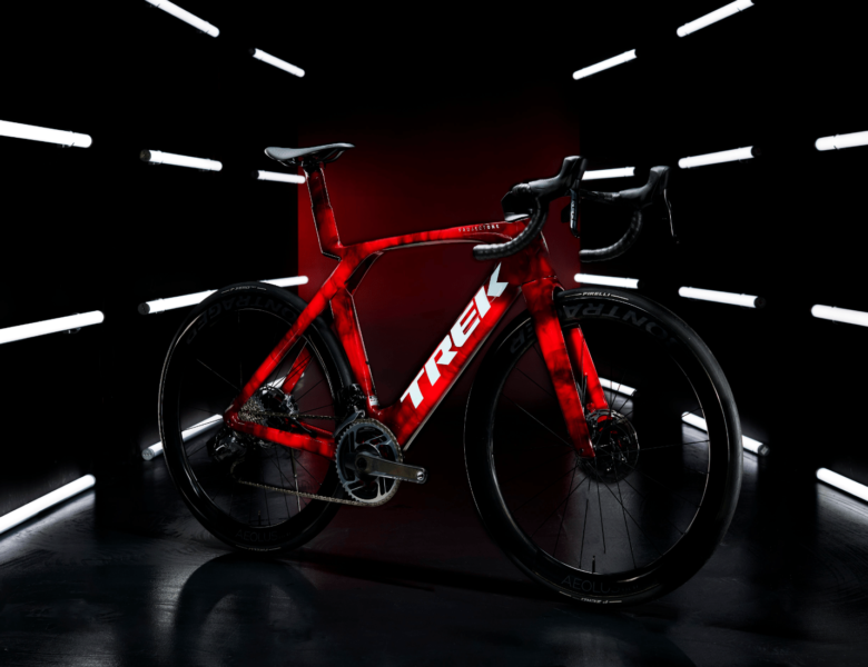 Trek com novos esquemas de pintura Project One ICON para o Tour de France