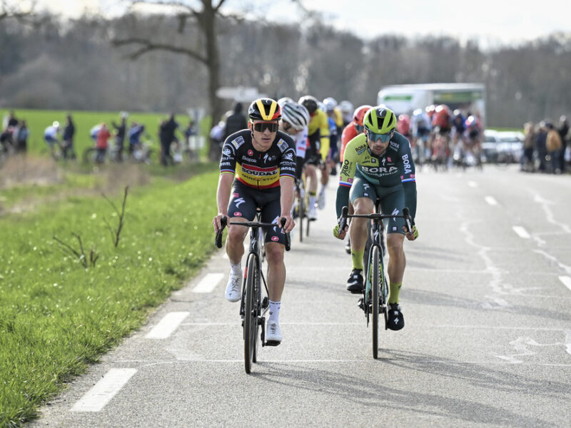 Evenepoel e Roglic no Dauphiné