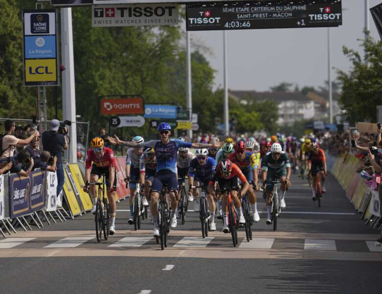 Dauphiné | Etapa 5 | Jake Stewart supersónico