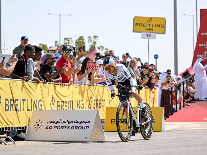 UAE Tour | Evenepoel domina contrarrelógio e assume a liderança