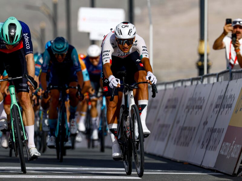 UAE Tour | Del Toro surpreende os sprinters