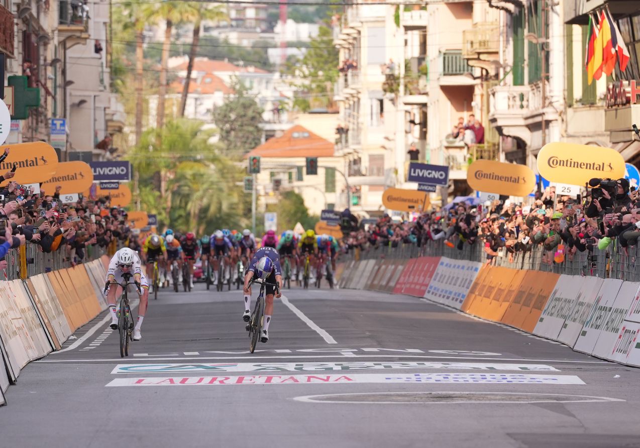 Tadej Pogacar triunfou na Milano-Sanremo