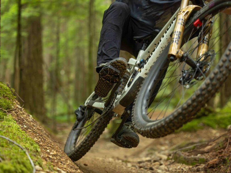 A Shimano lançou novos pedais Saint e Deore XT