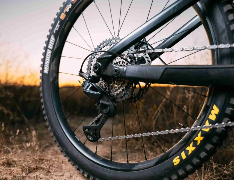 Shimano apresenta a nova transmissão mecânica DEORE XT M8200 para BTT