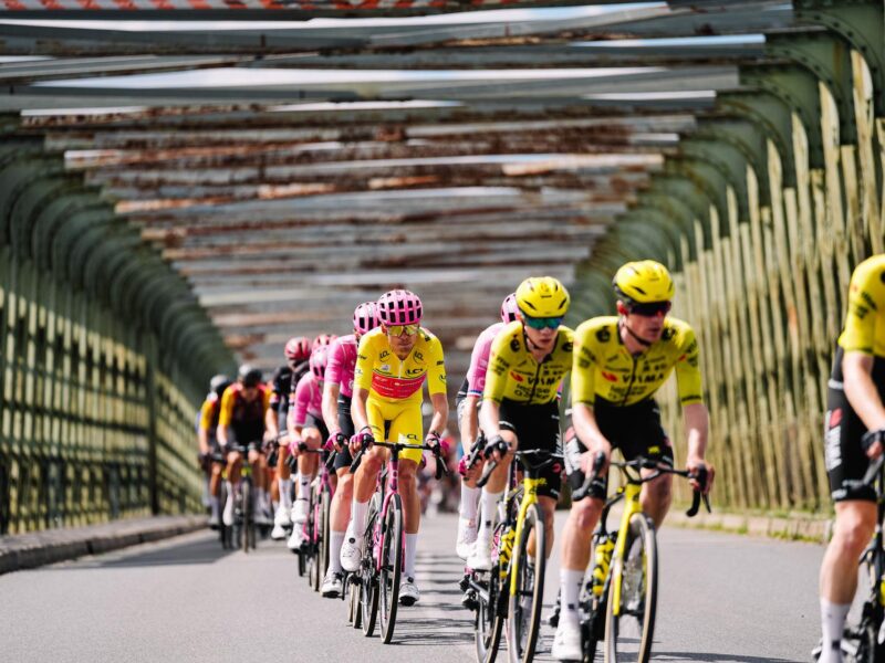 Tour Auvergne – Rhône-Alpes | Van Aert ganha ao sprint