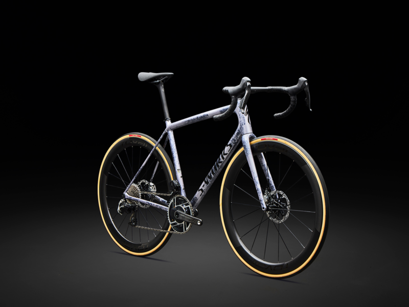 Specialized reforça a gama Aethos 2 e os capacetes Evade e Prevail