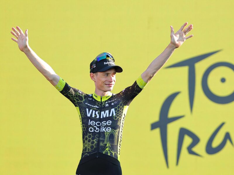 Tour de France 2026 | Etapa 1: Vingegaard leva primeira camisola amarela