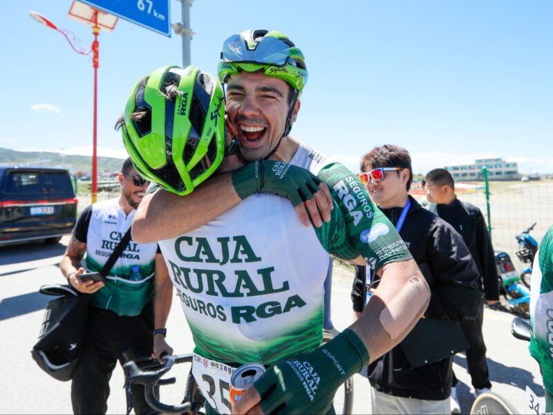 Iúri Leitão até 2028 na Caja Rural