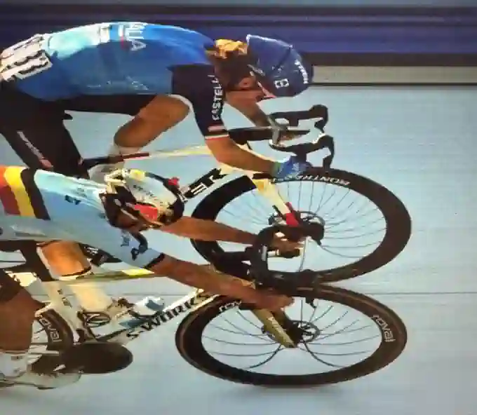 Europeus de ciclismo | Remco vinga derrota de 2021 com vitória sobre Ciccone
