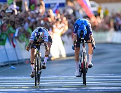 Europeus de ciclismo | Remco vinga derrota de 2021 com vitória sobre Ciccone