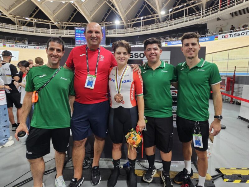 Maria Martins conquista bronze na estreia nos Mundiais de Xangai